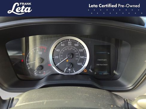 Used 2021 Toyota Corolla LE image 23