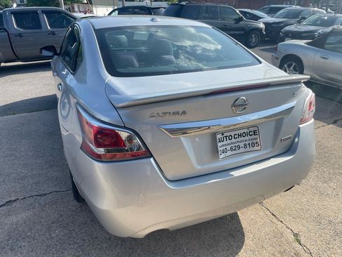 Used 2015 Nissan Altima 2.5 S w/ Special Edition Package FWD image 15