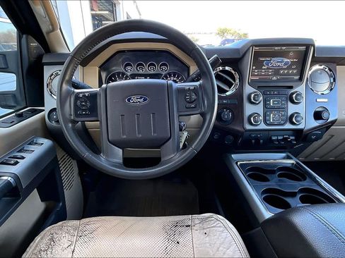 Used 2015 Ford F250 Lariat w/ Lariat Ultimate Package image 6