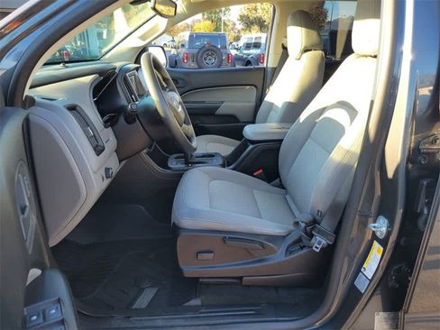 Used 2017 GMC Canyon 2WD Crew Cab w/ Convenience Package image 9