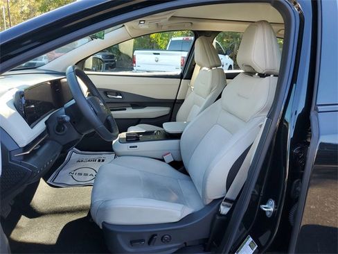 Certified 2023 Nissan Ariya AWD image 15