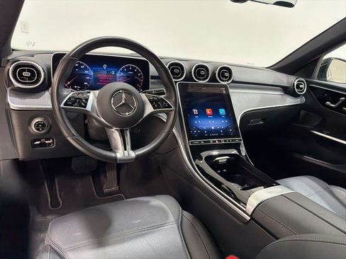 Used 2025 Mercedes-Benz C 300 4MATIC Sedan image 19