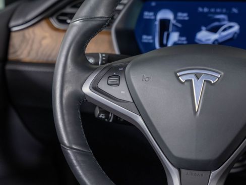 Used 2020 Tesla Model X Long Range AWD/4WD image 37