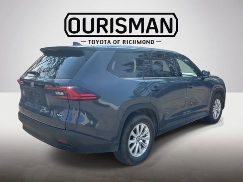 Used 2025 Toyota Grand Highlander AWD image 4