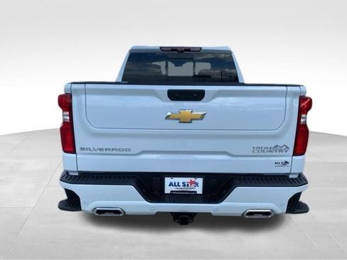 New 2026 Chevrolet Silverado 1500 High Country AWD/4WD image 7