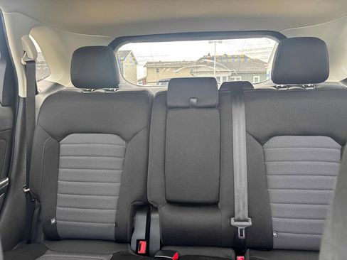 Used 2019 Ford Edge SE w/ SE Fleet Driver's Package image 21