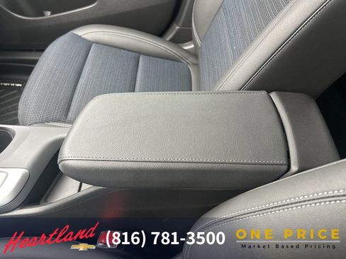 Used 2025 Buick Envista Preferred image 34