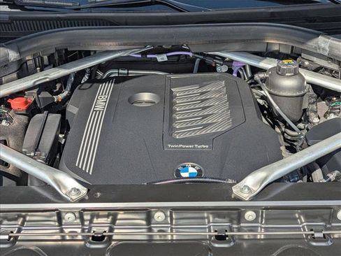 Used 2022 BMW X7 xDrive40i w/ Executive Package image 24