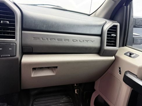 Used 2017 Ford F250 XL w/ Power Equipment Group RWD image 25