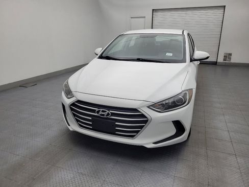 Used 2017 Hyundai Elantra SE FWD image 15