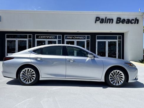 Used 2022 Lexus ES 350 Ultra Luxury FWD image 23