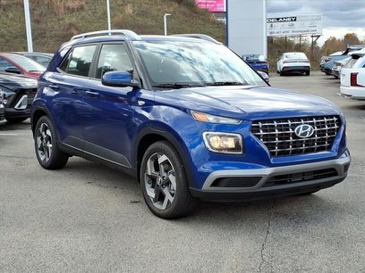 New 2025 Hyundai Venue SEL