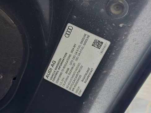 Used 2024 Audi Q3 2.0T Premium Plus AWD/4WD image 17