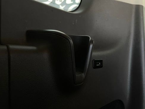 Used 2020 Ford Transit 150 XL RWD image 16