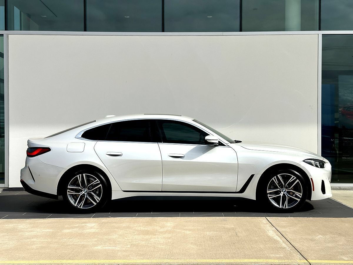 New 2026 BMW 430i w/ Parking Assistance Package RWD image 3