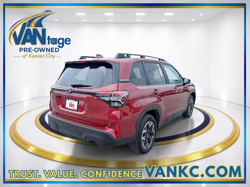 Certified 2025 Subaru Forester Premium AWD/4WD image 6