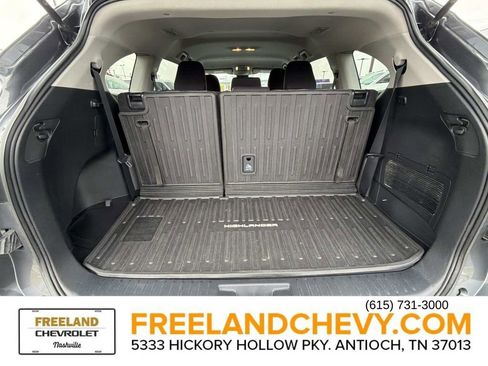 Used 2023 Toyota Highlander L image 14