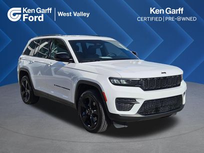 Used 2023 Jeep Grand Cherokee Altitude