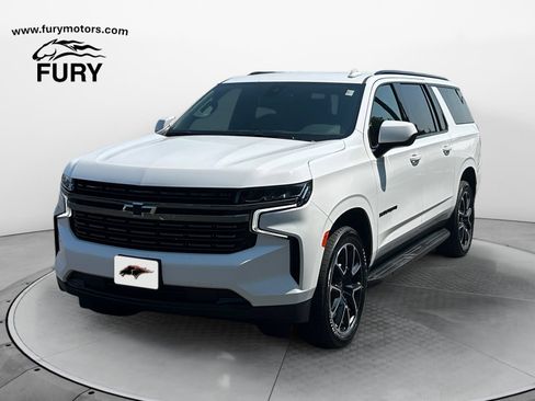 Used 2021 Chevrolet Suburban RST AWD/4WD image 7