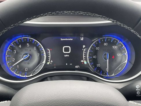 New 2026 Chrysler Pacifica Select FWD image 26