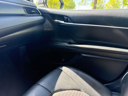 Used 2023 Toyota Camry SE image 19