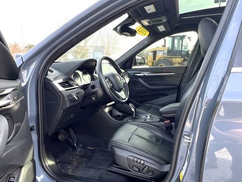 Used 2021 BMW X1 xDrive28i w/ Premium Package image 18