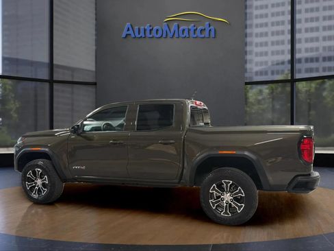 Used 2025 GMC Canyon AT4 AWD/4WD image 8