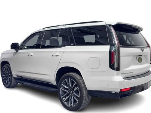 Used 2022 Cadillac Escalade Sport image 4