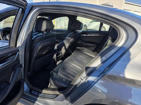 Used 2023 BMW M550i xDrive M550i xDrive w/ Executive Package image 25