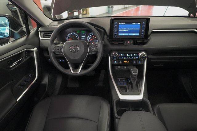 Certified 2022 Toyota RAV4 XLE Premium AWD/4WD image 35