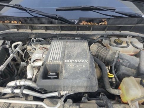 Used 2022 Chevrolet Silverado 1500 LT w/ Protection Package image 15