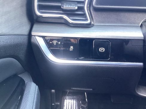 Used 2023 Kia Sportage X-Line AWD/4WD image 29