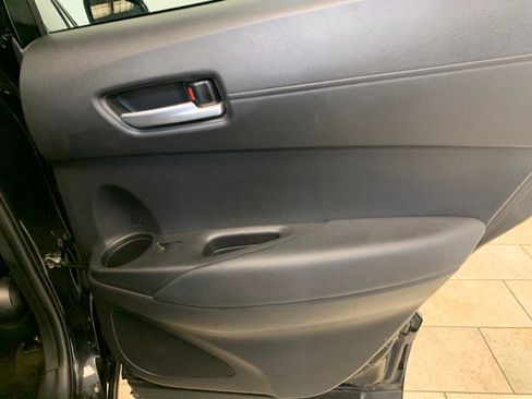 Used 2022 Toyota Corolla Cross XLE w/ Convenience Package image 50