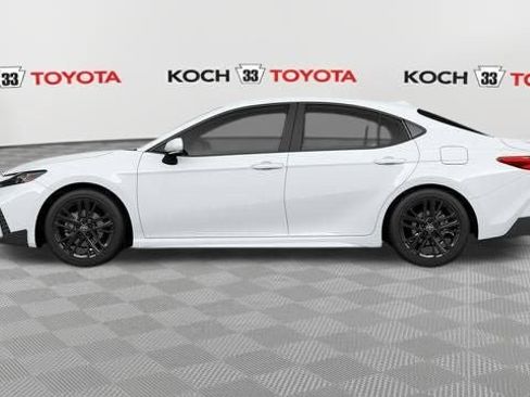 New 2026 Toyota Camry SE image 4