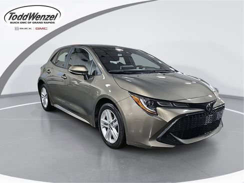 Used 2020 Toyota Corolla SE image 1