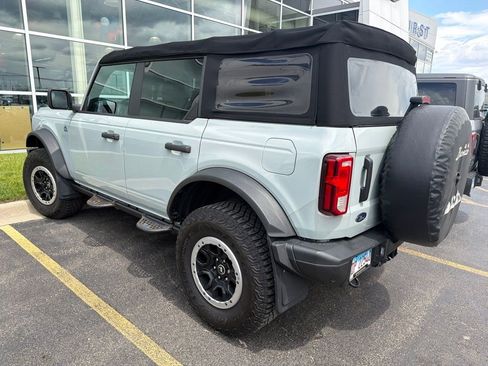 Used 2022 Ford Bronco Black Diamond w/ Sasquatch Package AWD/4WD image 3