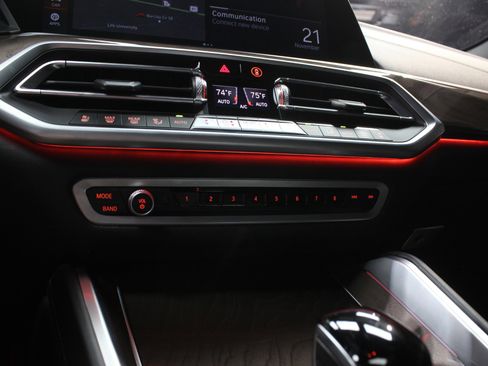 Used 2023 BMW X6 xDrive40i w/ M Sport Package image 67