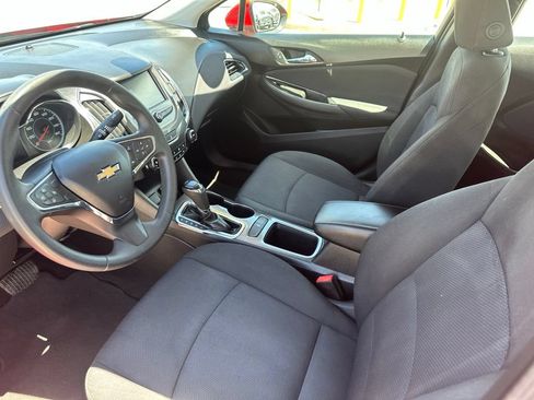 Certified 2018 Chevrolet Cruze LT w/ LT Fleet Convenience Package FWD image 15