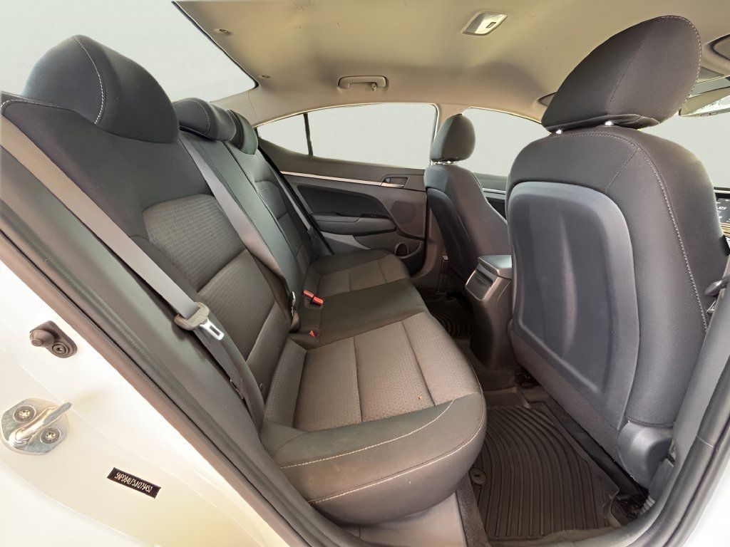 Used 2018 Hyundai Elantra SEL FWD image 34