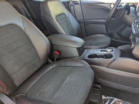 Used 2022 Ford Escape SEL w/ SEL Stealth AWD Package image 8