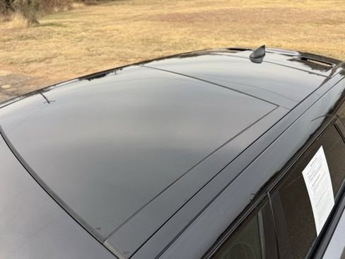 Used 2021 Land Rover Range Rover Velar S image 10