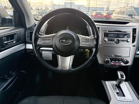 Used 2011 Subaru Outback 2.5i Premium image 18