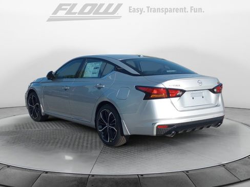 New 2025 Nissan Altima 2.5 SR image 5