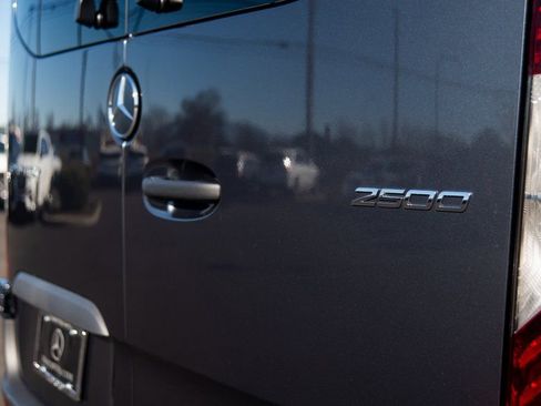 New 2025 Mercedes-Benz Sprinter 2500 image 16