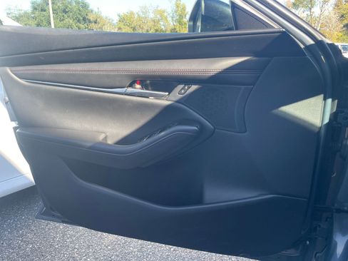 Used 2025 MAZDA MAZDA3 s image 18