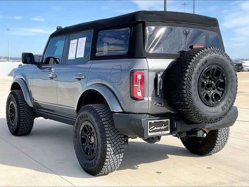 Used 2023 Ford Bronco Outer Banks image 15