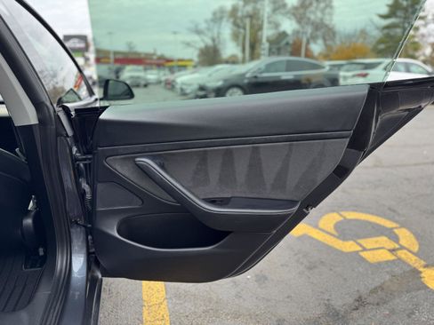 Used 2021 Tesla Model 3 Long Range image 39