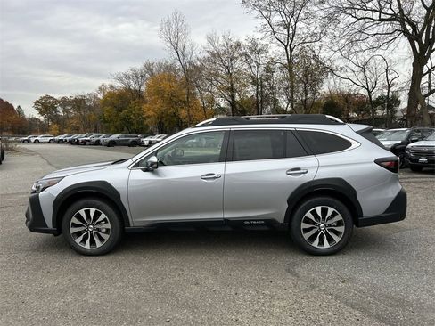 New 2025 Subaru Outback Touring XT image 5