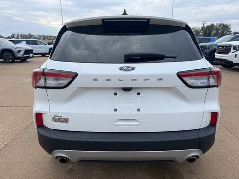 Used 2022 Ford Escape SE w/ Cold Weather Package image 5