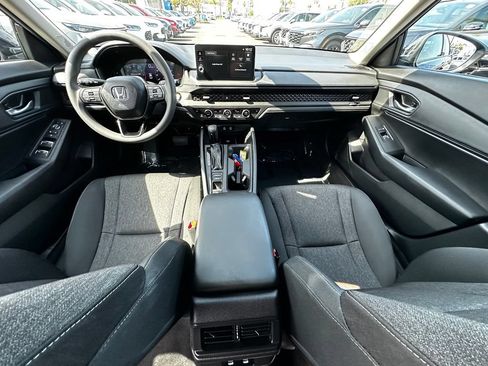 Used 2026 Honda Accord SE image 17